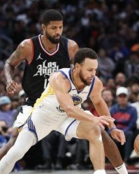 开云下载-前勇士GM迈尔斯：库里想再冲冠 得到一个乔治不够