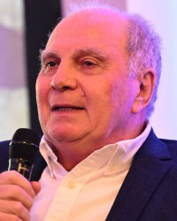 开云-拜仁前主席：德甲联赛必须走自己的路，不能接受沙特和美国资本的钱