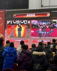 开云体育下载-球星斯蒂芬·马布里空降贵阳与球迷互动 送出热气腾腾新春祝福